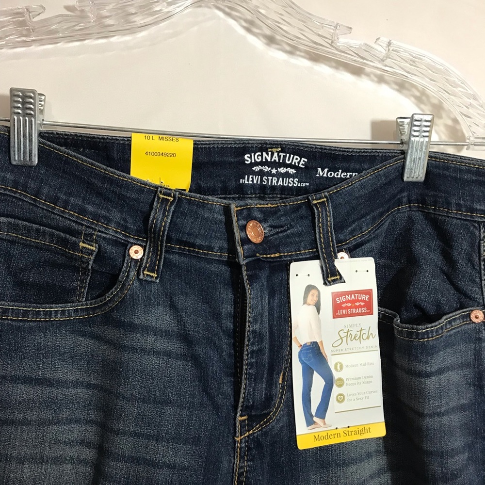 Signature Levi Strauss new with tag jeans
